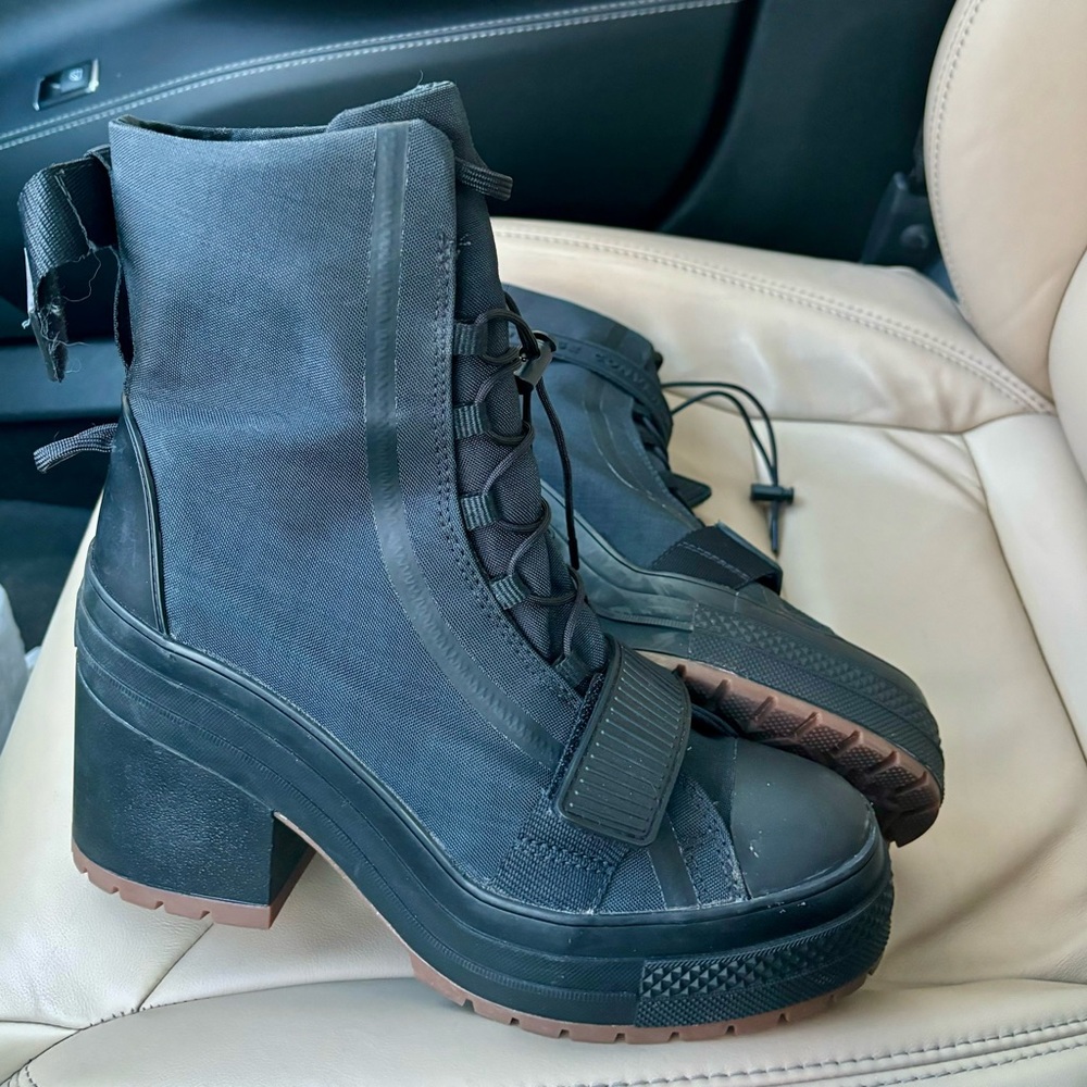 Converse Boots